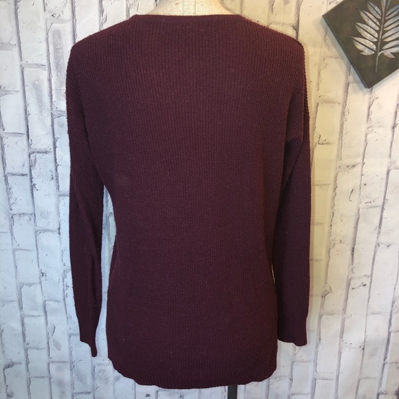 Madewell Maroon oversize v-neck sweater. Small - Picture 5 of 8